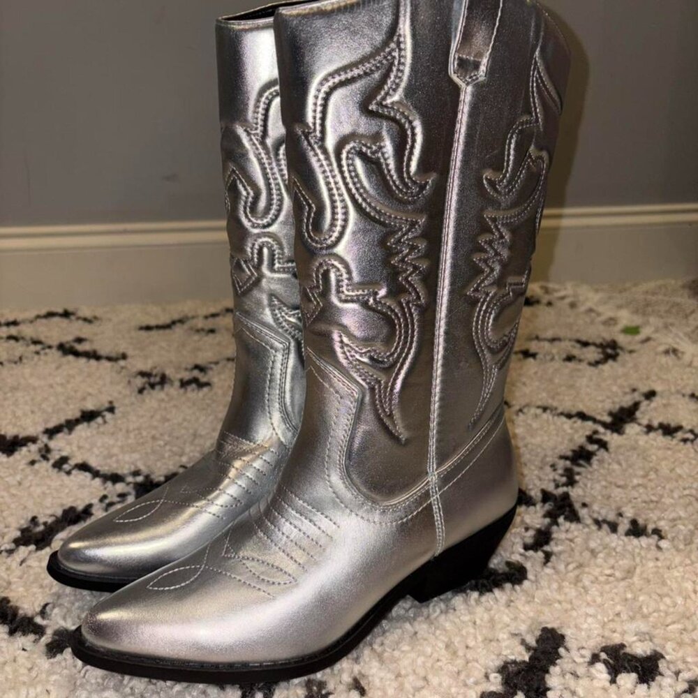 Triple Threads Silver Metallic Cowboy Boots - Picture 4 of 5